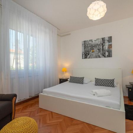 Apartman Karmen Trogir Exterior foto