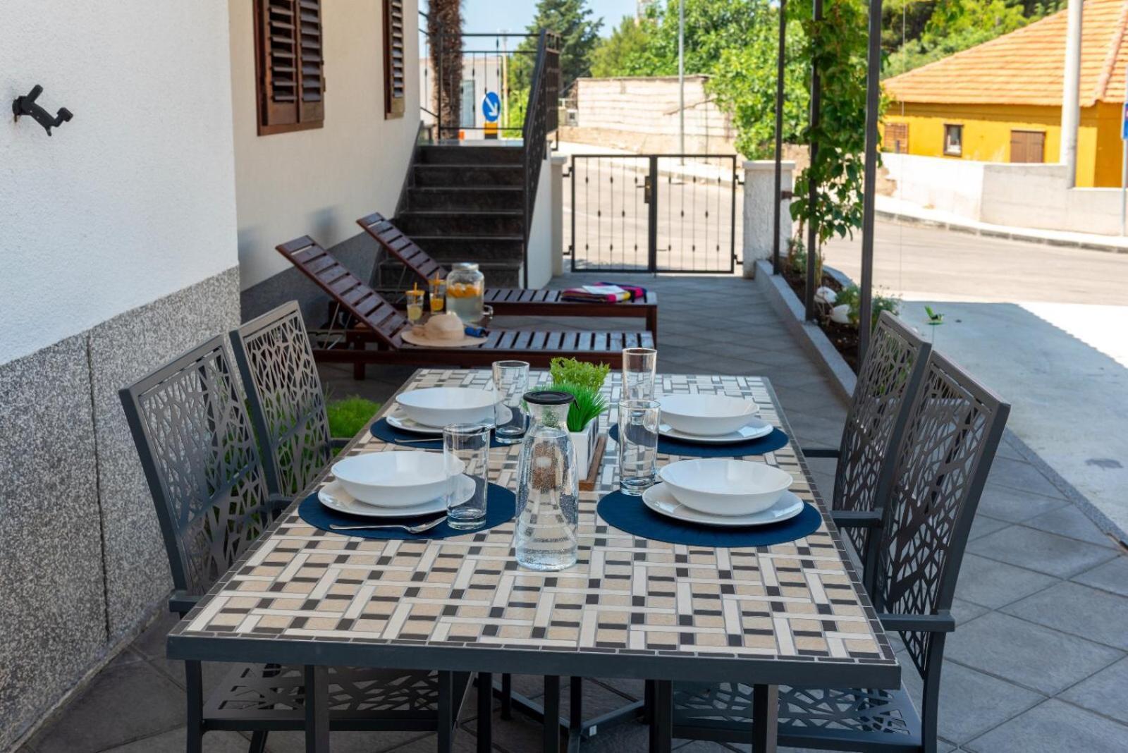 Apartman Karmen Trogir Exterior foto