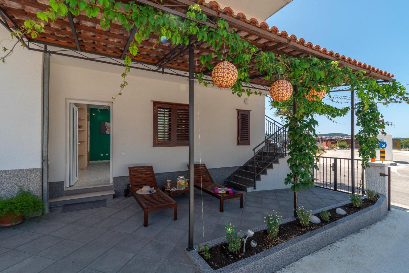 Apartman Karmen Trogir Exterior foto